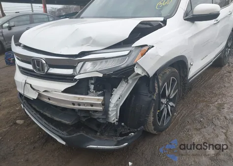 2022 Honda Pilot 2Wd Touring 8 Passenger z USA, uszkodzony, nr VIN 5FNYF5H97NB005478